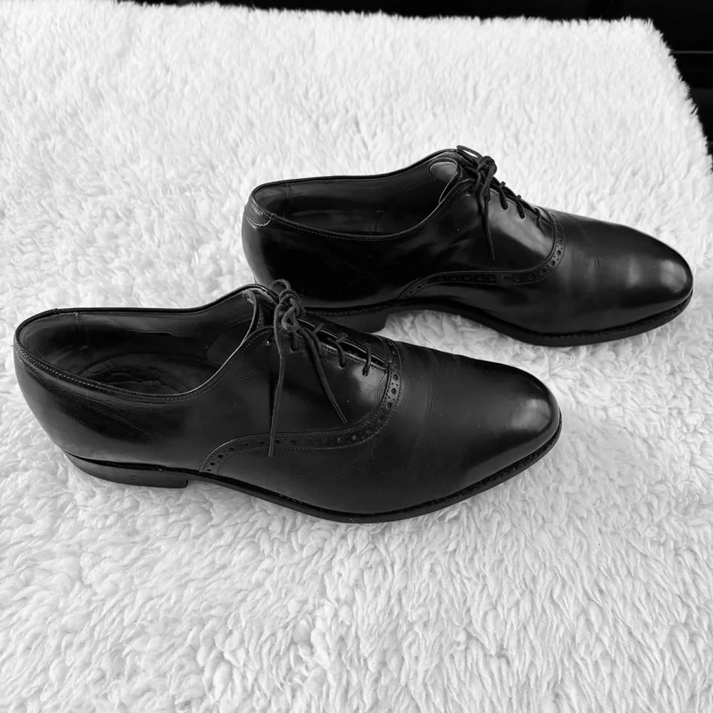 Allen Edmonds Black leather Oxfords Shoes size 9.5 EEE